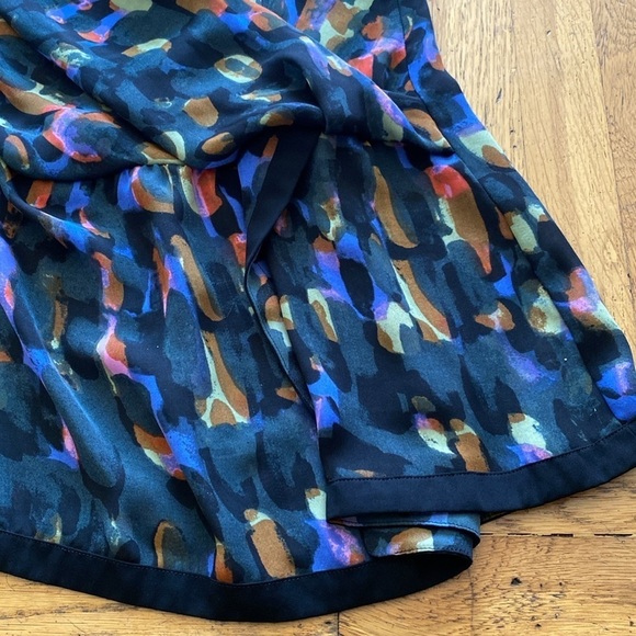 CAbi 3077 Flaunt Wrap Sleeveless Tank Blouse Size Medium - Picture 6 of 11